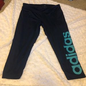 CROPPED ADIDAS LEGGINGS